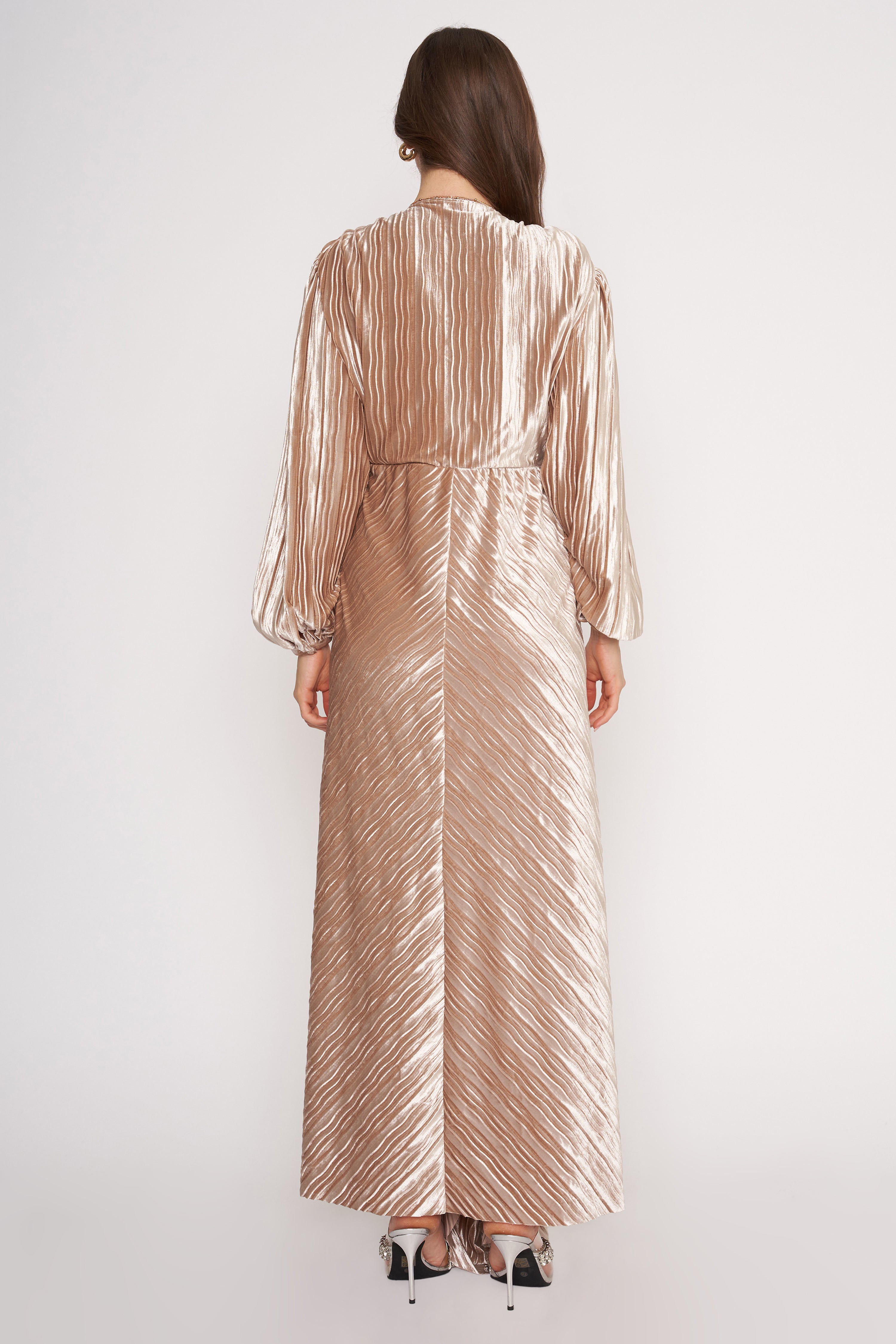 4si3nna ruched maxi dress 4SI3NNA Floral Column Maxi Dress at MarketFair Shoppes in Princeton, NJ